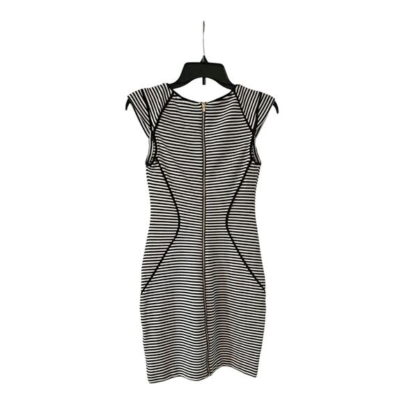 Express Womens Size 0 Striped Black White Cap Sleeves Full Back Zip Closure - Picture 2 of 6